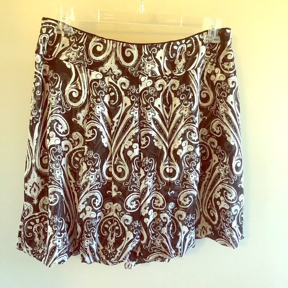 White House black market mini skirt